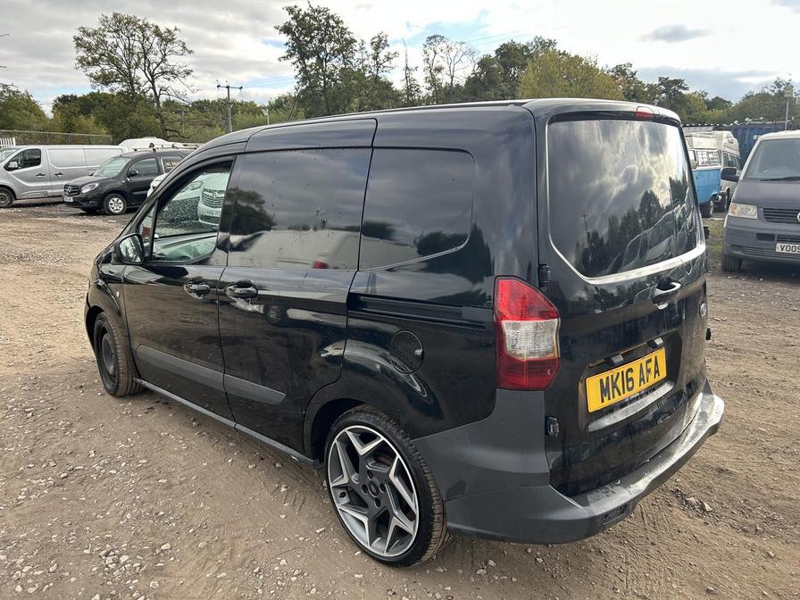 Used Ford Transit Courier 2016 for sale - 76248783: Photo 8
