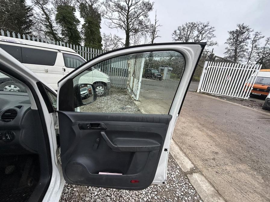 Used Volkswagen Caddy 2014 for sale - 77051126: Photo 23