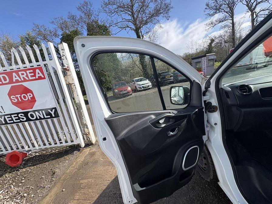 Used Vauxhall Vivaro 2018 for sale - 78059949: Photo 10