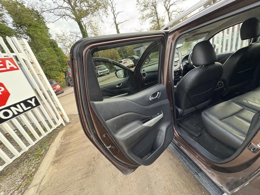 Used Nissan Navara 2016 for sale - 76390420: Photo 11