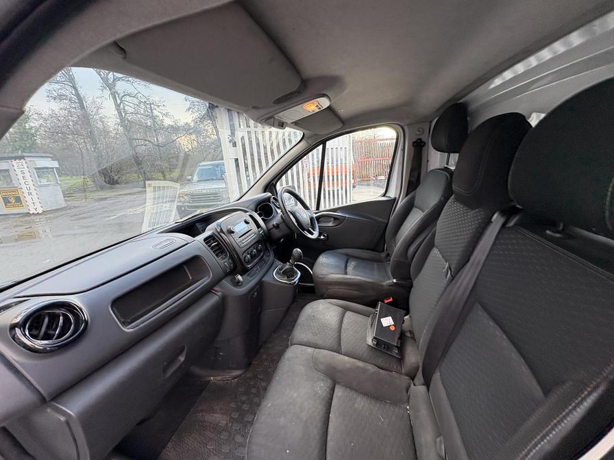 Used Vauxhall Vivaro 2017 for sale - 77051127: Photo 13