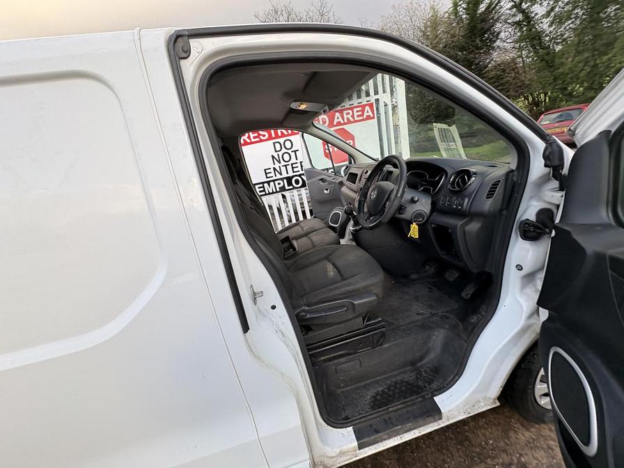 Used Vauxhall Vivaro 2017 for sale - 77051127: Photo 7