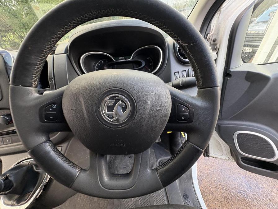 Used Vauxhall Vivaro 2017 for sale - 77051127: Photo 8