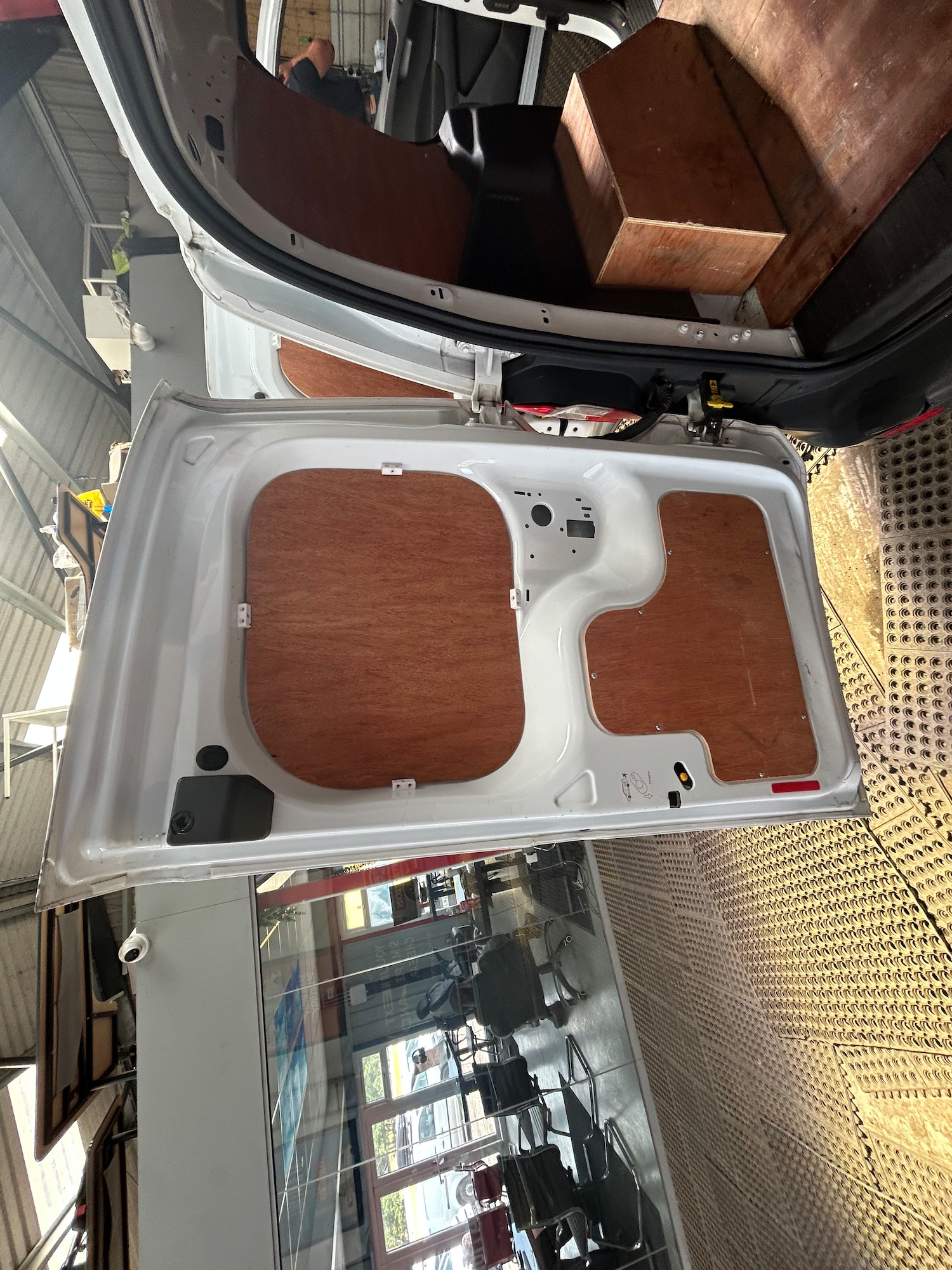 Vehicle 21