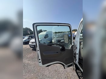 Used Nissan Cabstar 2016 for sale - 79683038: Photo