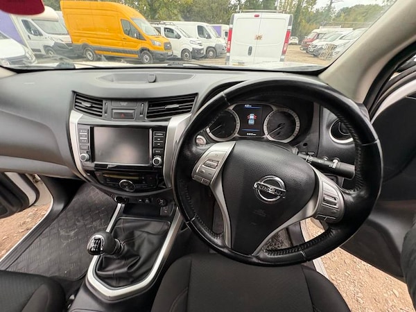 Used Nissan Navara 2020 for sale - 76310037: Photo 11