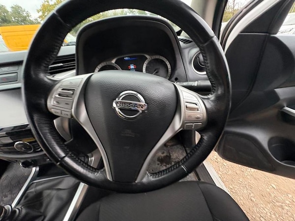 Used Nissan Navara 2020 for sale - 76310037: Photo 15