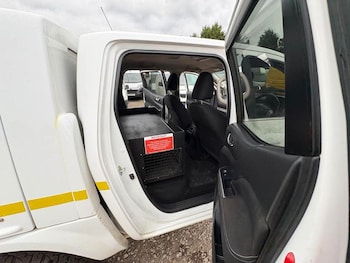 Used Nissan Navara 2020 for sale - 76310037: Photo 3