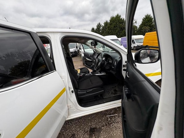 Used Nissan Navara 2020 for sale - 76310037: Photo 5