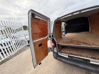 Used Volkswagen Transporter 2013 for sale - 76540410: Photo