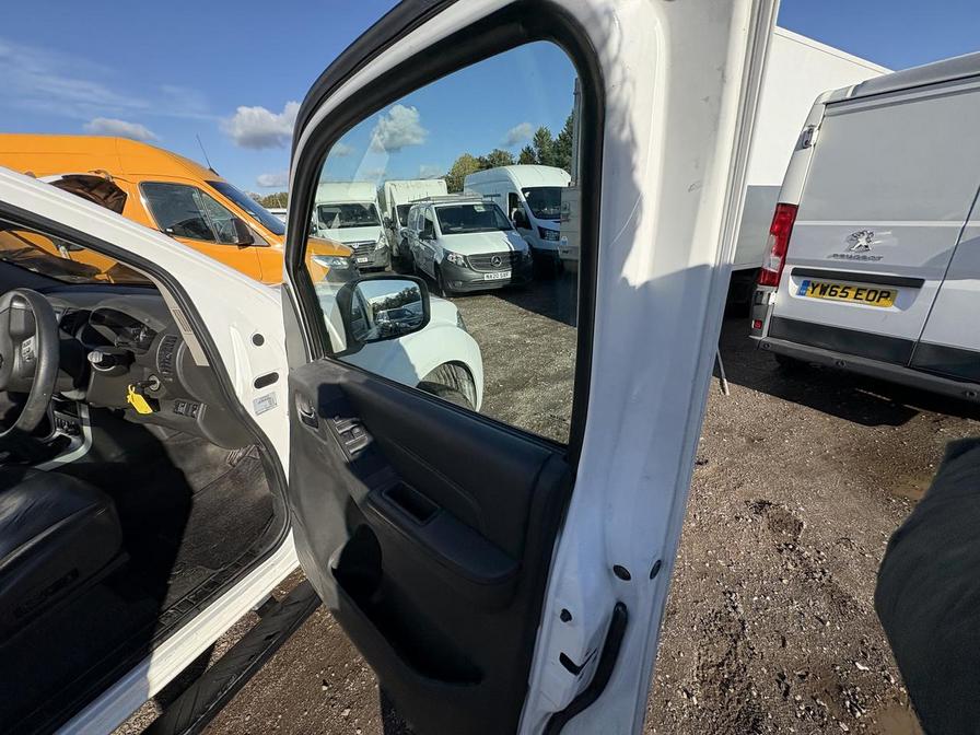 Used Nissan Navara 2013 for sale - 76381750: Photo 16