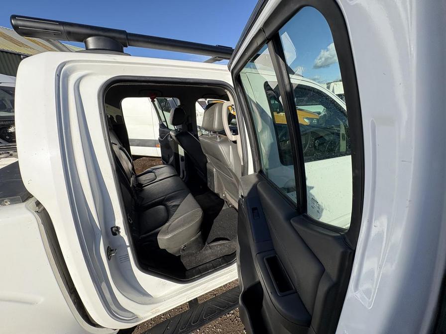 Used Nissan Navara 2013 for sale - 76381750: Photo 2