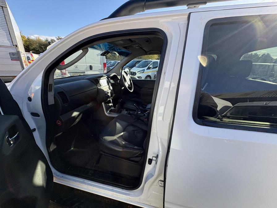 Used Nissan Navara 2013 for sale - 76381750: Photo 4