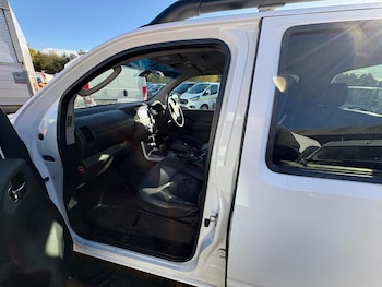 Used Nissan Navara 2013 for sale - 76381750: Photo