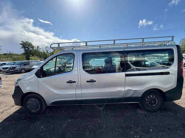 Used Vauxhall Vivaro 2016 for sale - 76261865: Photo 4