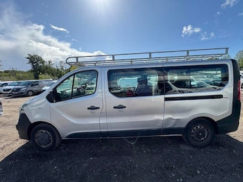 Used Vauxhall Vivaro 2016 for sale - 76261865: Photo 4