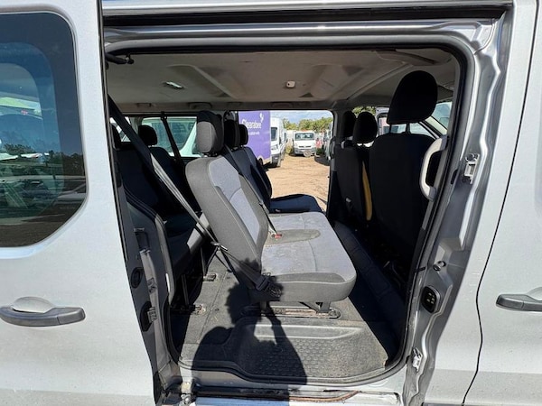 Used Vauxhall Vivaro 2016 for sale - 76261865: Photo 8