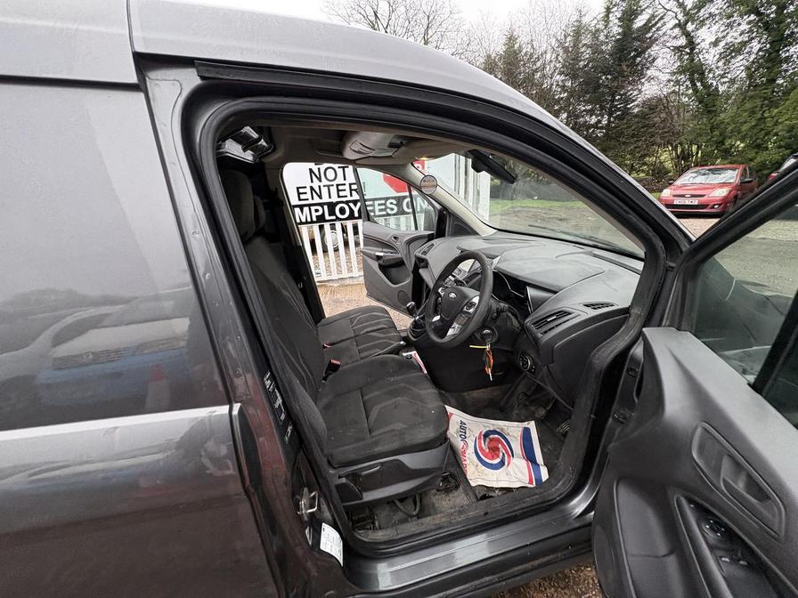 Used Ford Transit Connect 2017 for sale - 77560908: Photo 11
