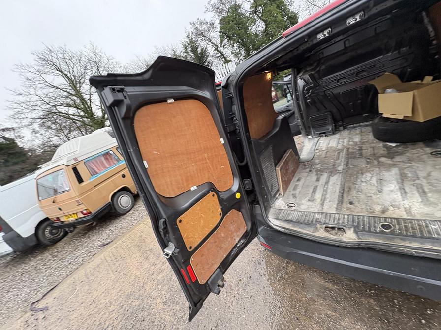 Used Ford Transit Connect 2017 for sale - 77560908: Photo 12