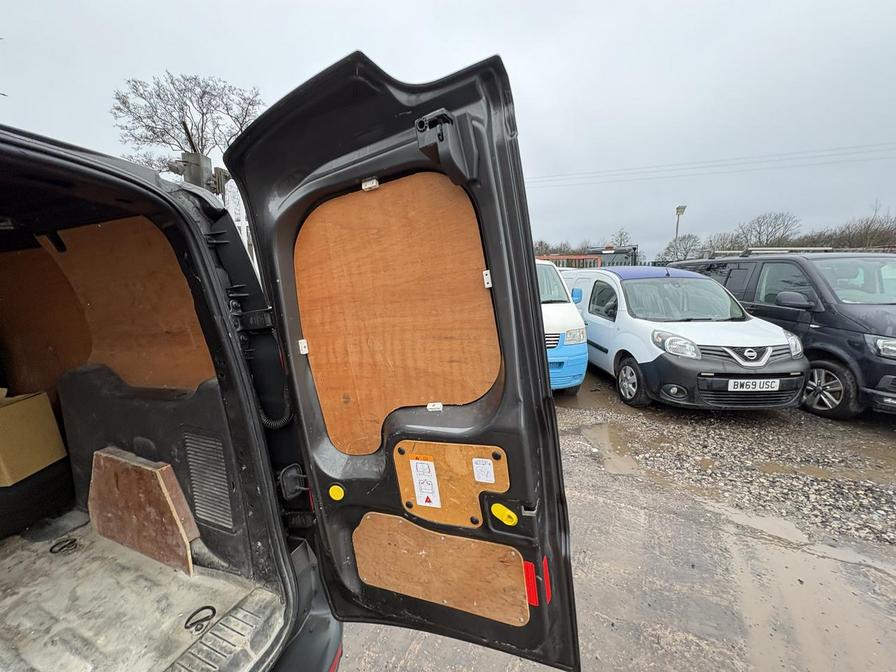 Used Ford Transit Connect 2017 for sale - 77560908: Photo 20