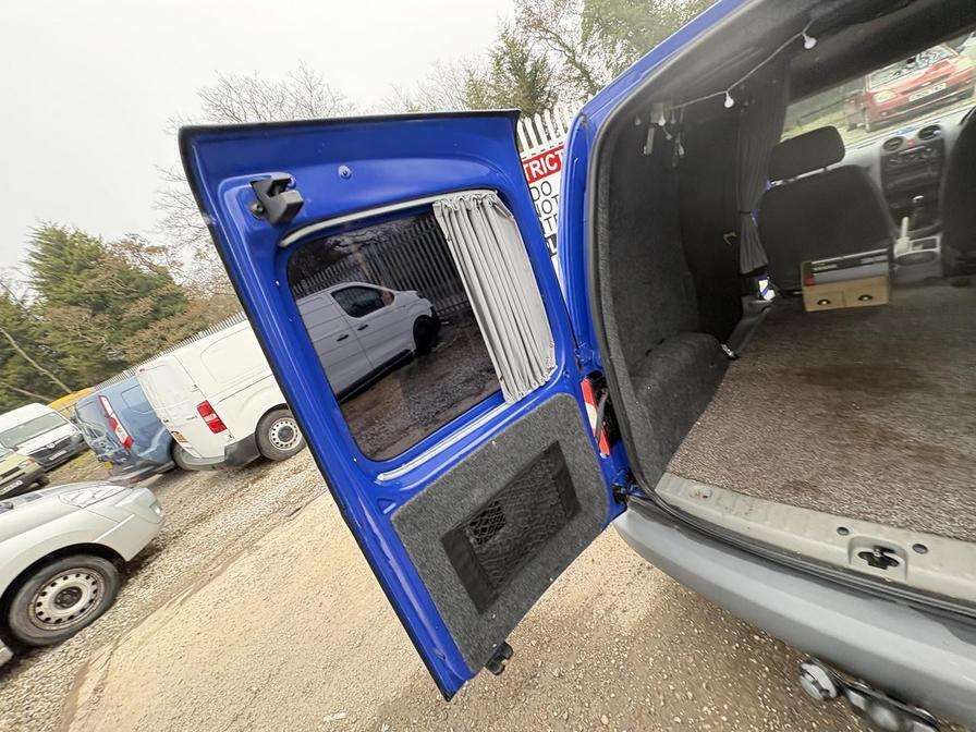 Used Volkswagen Caddy 2005 for sale - 77911735: Photo 14