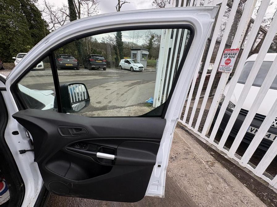 Used Ford Transit Connect 2018 for sale - 77648676: Photo 15