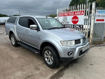 Mitsubishi - L200