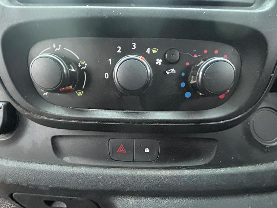 Used Vauxhall Vivaro 2016 for sale - 77308065: Photo 19