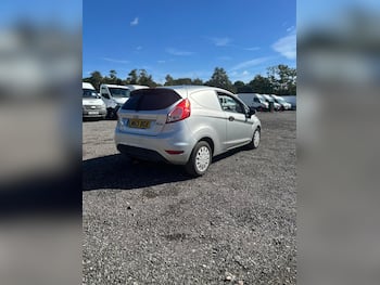 Used Ford Fiesta 2013 for sale - 79714513: Photo