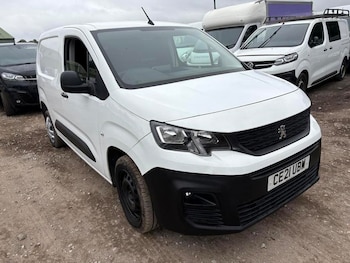 2021 - 1000 1.5 BlueHDi 100 Professional Van