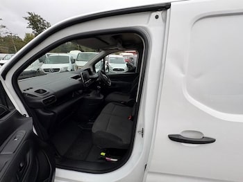 Used Peugeot Partner 2021 for sale - 76261863: Photo 2