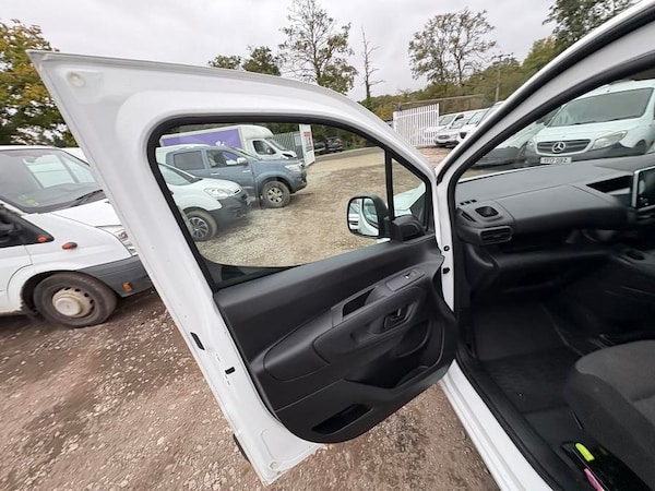 Used Peugeot Partner 2021 for sale - 76261863: Photo 9