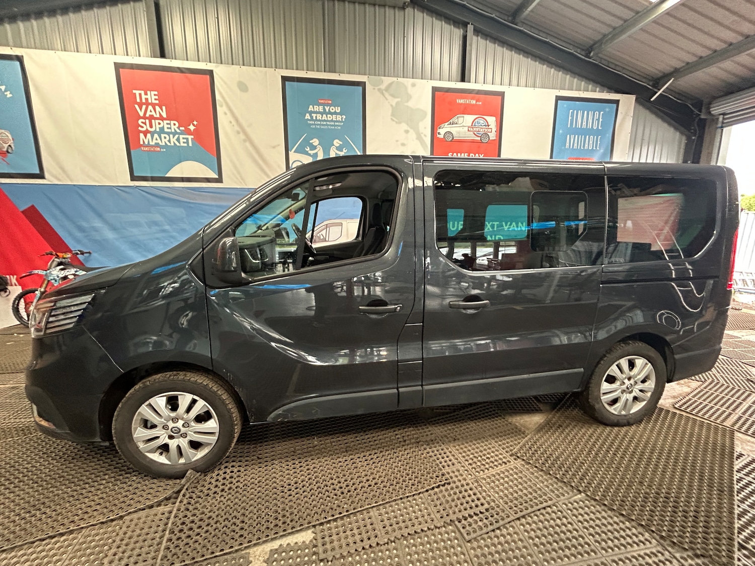 Vehicle 21