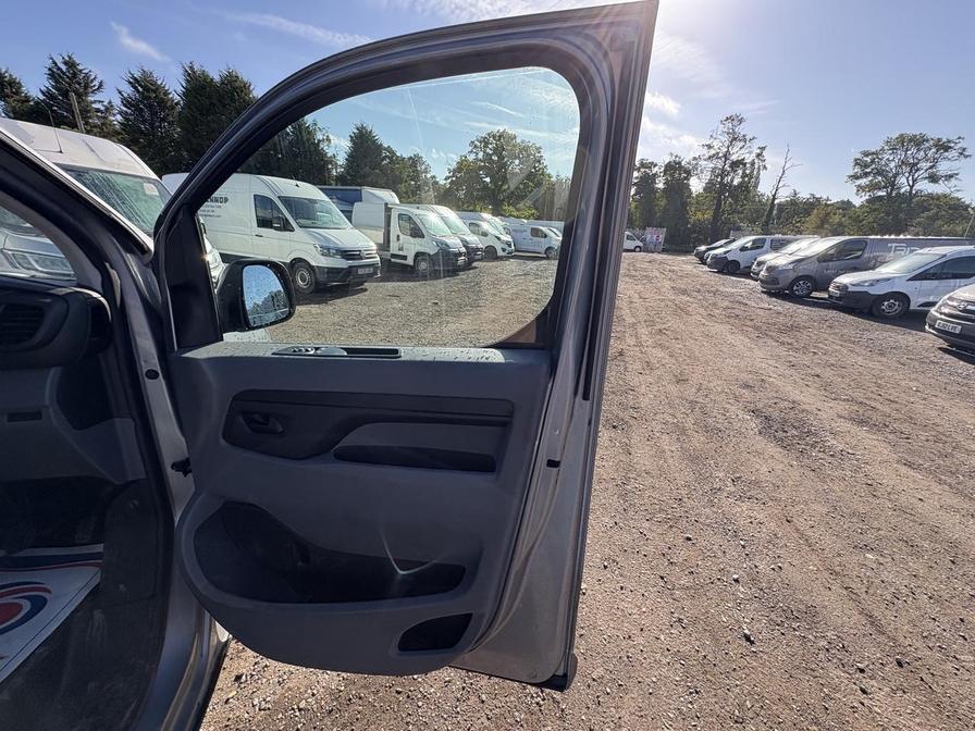 Used Vauxhall Vivaro 2021 for sale - 76242137: Photo 18