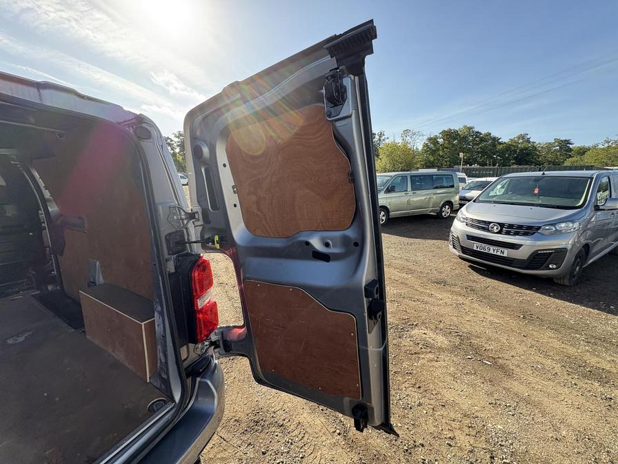 Used Vauxhall Vivaro 2021 for sale - 76242137: Photo 19