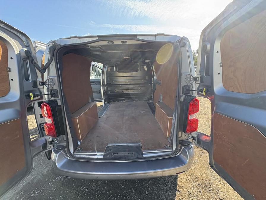 Used Vauxhall Vivaro 2021 for sale - 76242137: Photo 6