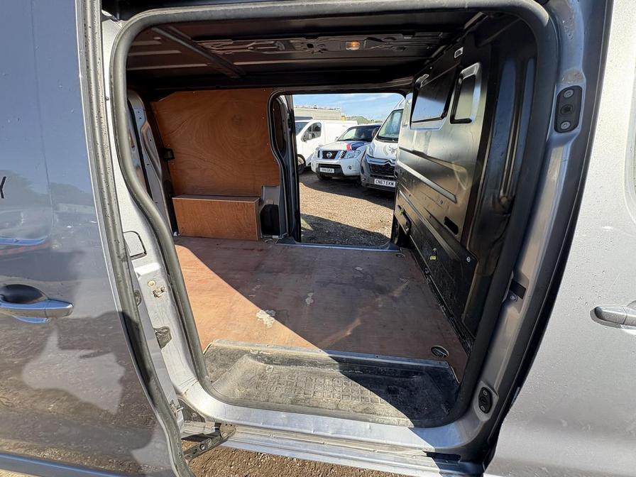 Used Vauxhall Vivaro 2021 for sale - 76242137: Photo 9