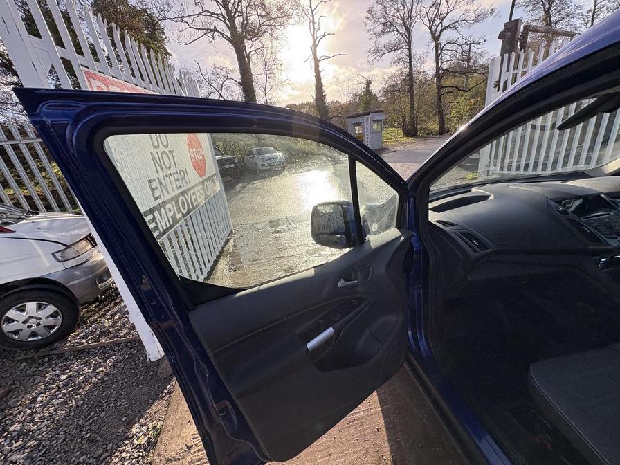 Used Ford Transit Connect 2016 for sale - 76575632: Photo 17