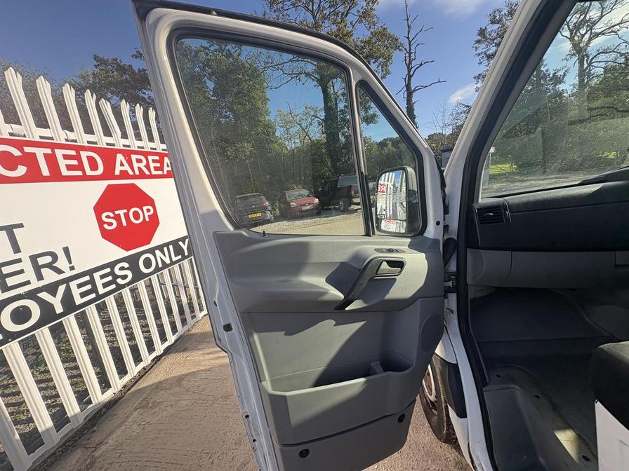 Used Volkswagen Crafter 2015 for sale - 76410923: Photo 14