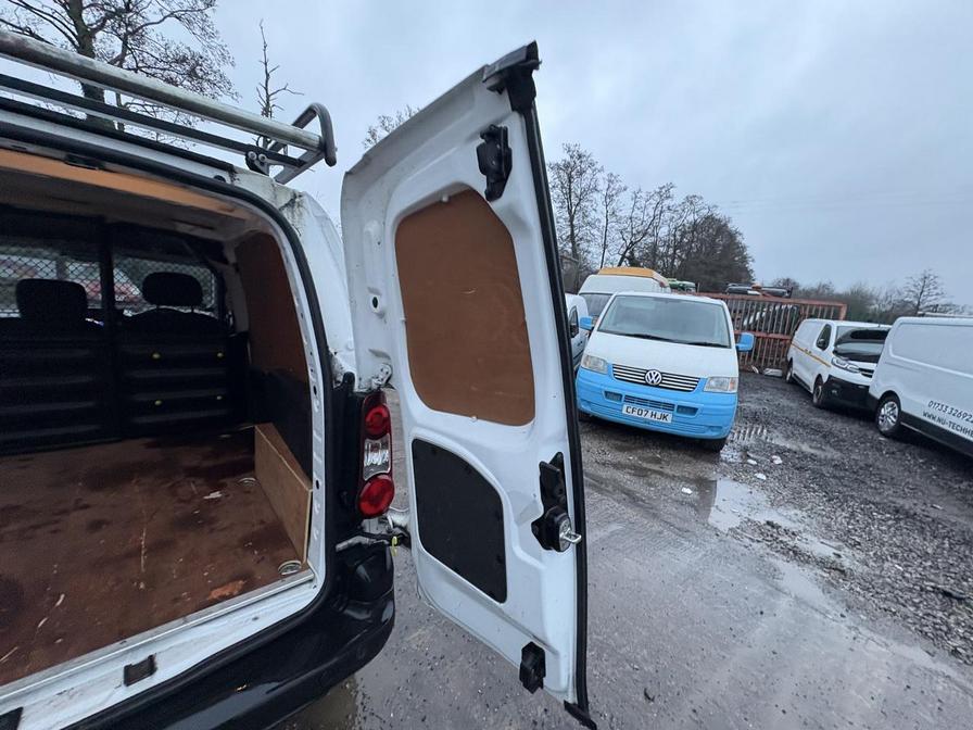 Used Peugeot Partner 2017 for sale - 77316266: Photo 21