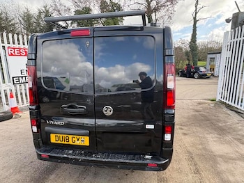 Used Vauxhall Vivaro 2018 for sale - 77856151: Photo