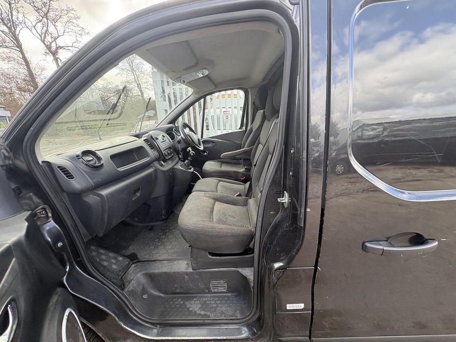 Used Vauxhall Vivaro 2018 for sale - 77856151: Photo 9
