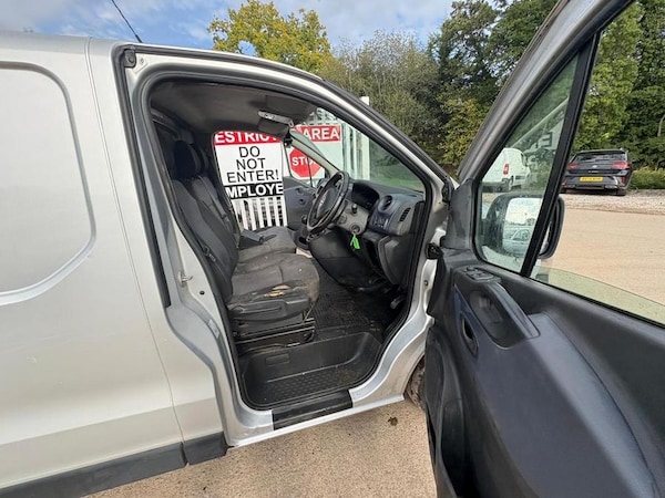 Used Vauxhall Vivaro 2015 for sale - 76155448: Photo 11