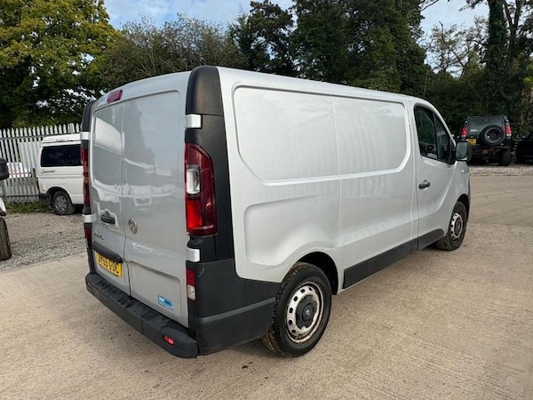 Used Vauxhall Vivaro 2015 for sale - 76155448: Photo 14