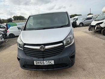 Used Vauxhall Vivaro 2015 for sale - 76155448: Photo 2