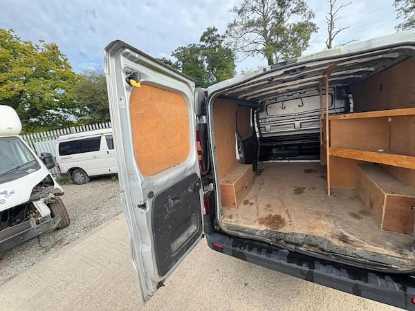 Used Vauxhall Vivaro 2015 for sale - 76155448: Photo 9