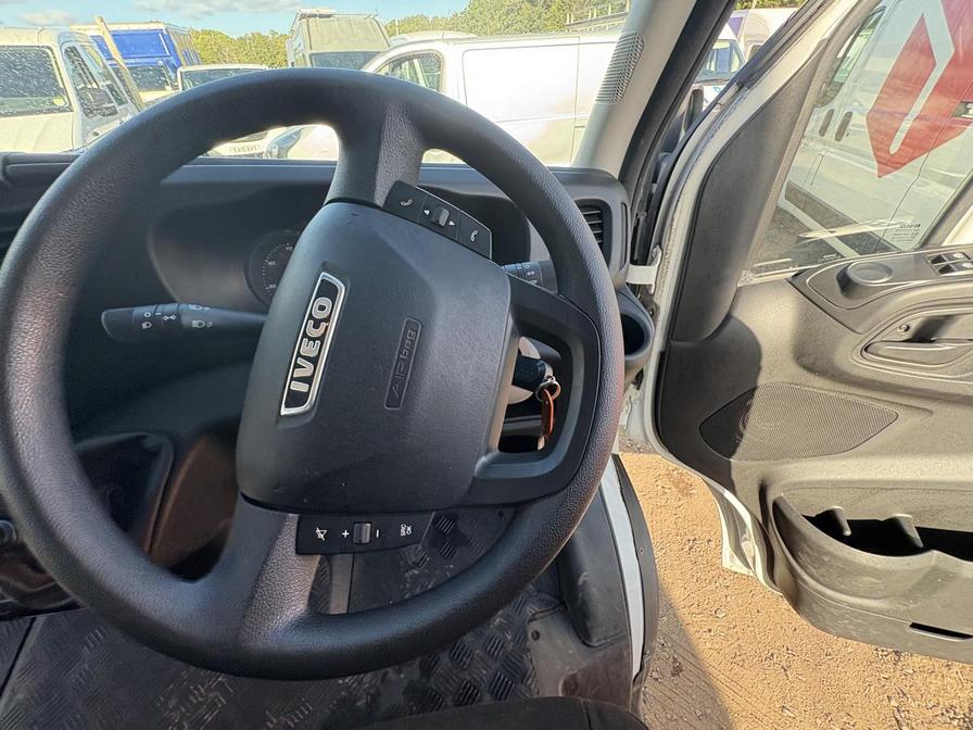 Used Iveco Daily 2015 for sale - 76087211: Photo 11