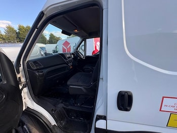 Used Iveco Daily 2015 for sale - 76087211: Photo