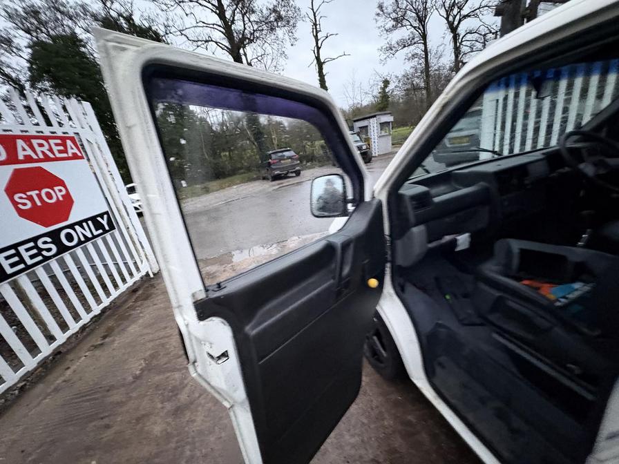 Used Volkswagen Transporter 1993 for sale - 77102759: Photo 17