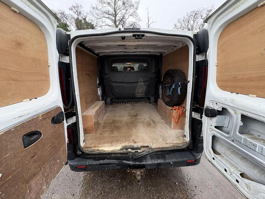 Used Vauxhall Vivaro 2015 for sale - 77428599: Photo 10